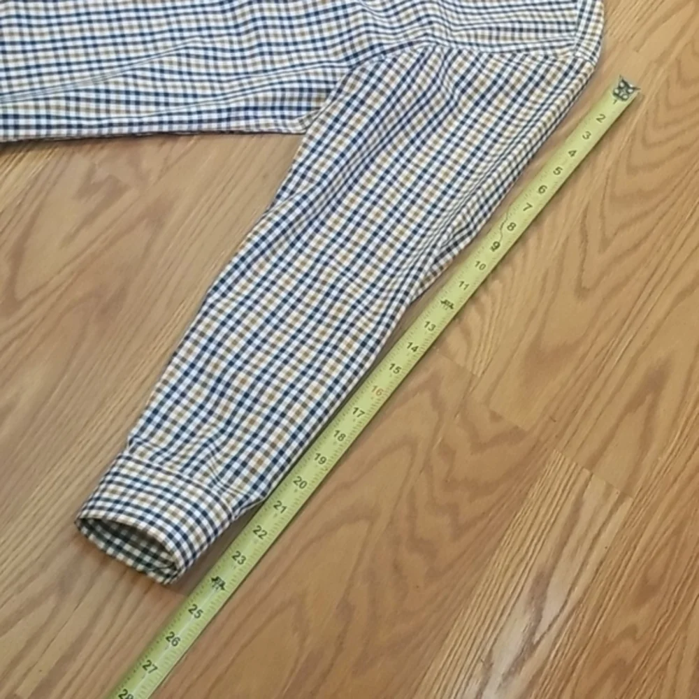 Banana republic button‎ down shirt med